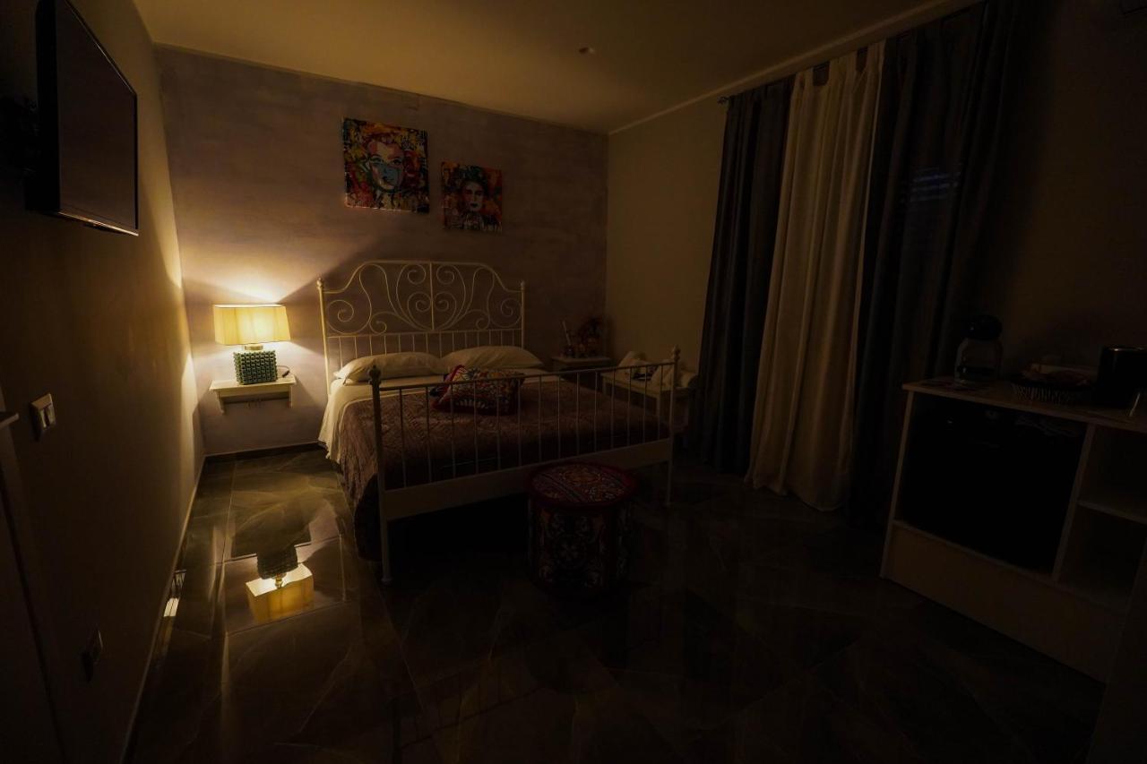 مبيت وإفطار بيتسو Piedigrotta Magique Luxury المظهر الخارجي الصورة