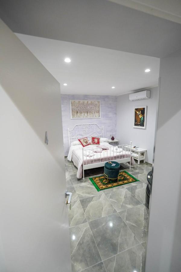 مبيت وإفطار بيتسو Piedigrotta Magique Luxury المظهر الخارجي الصورة