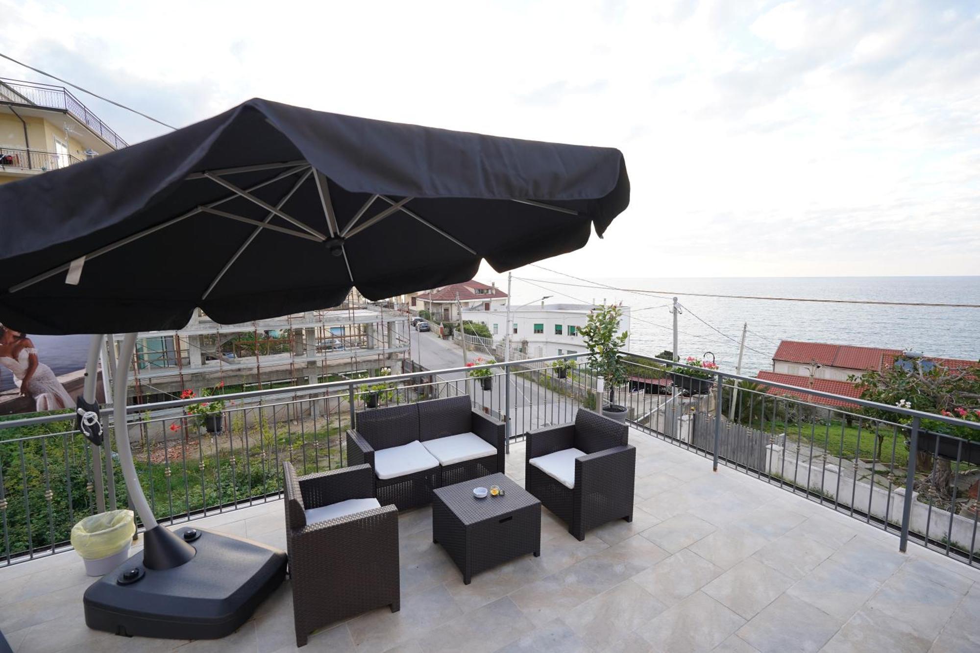 مبيت وإفطار بيتسو Piedigrotta Magique Luxury المظهر الخارجي الصورة